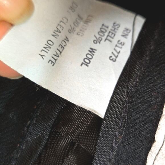 Vintage Michelle Stuart women's Black wool pencil skirt - Picture 4 of 9